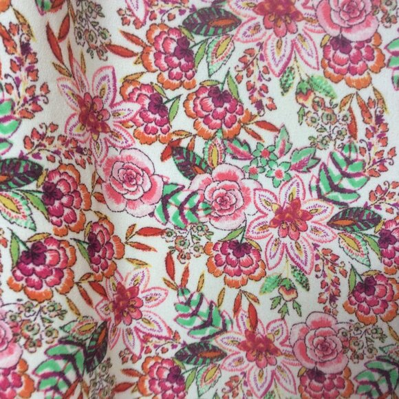 Rose & Olive Floral V-Neck Sleeveless Popover High Low Blouse Size Small - Picture 3 of 4